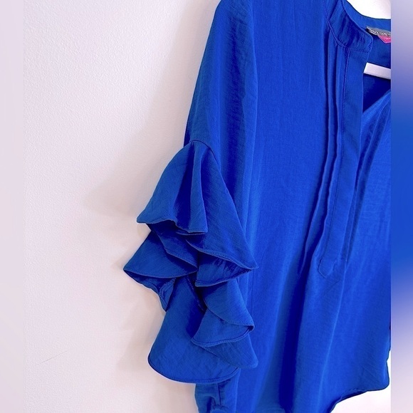 NWT Vince Camuto Split Neck Ruffle Sleeve Blouse Deep Azure Size XS - Picture 4 of 15